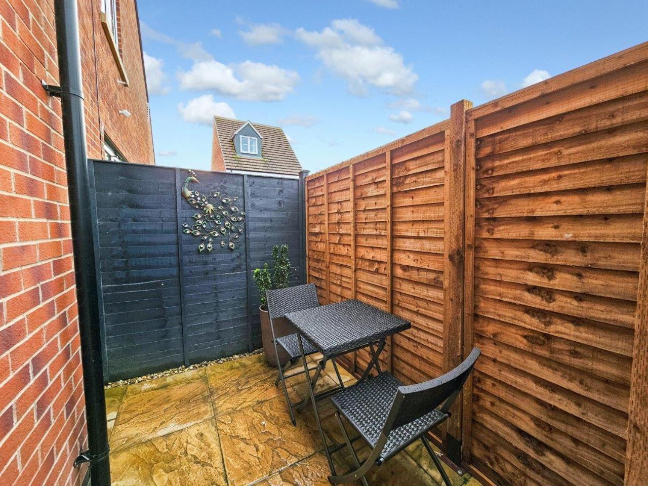 Cobblestone Studio By Fortuna Property Cheltenham Exterior photo